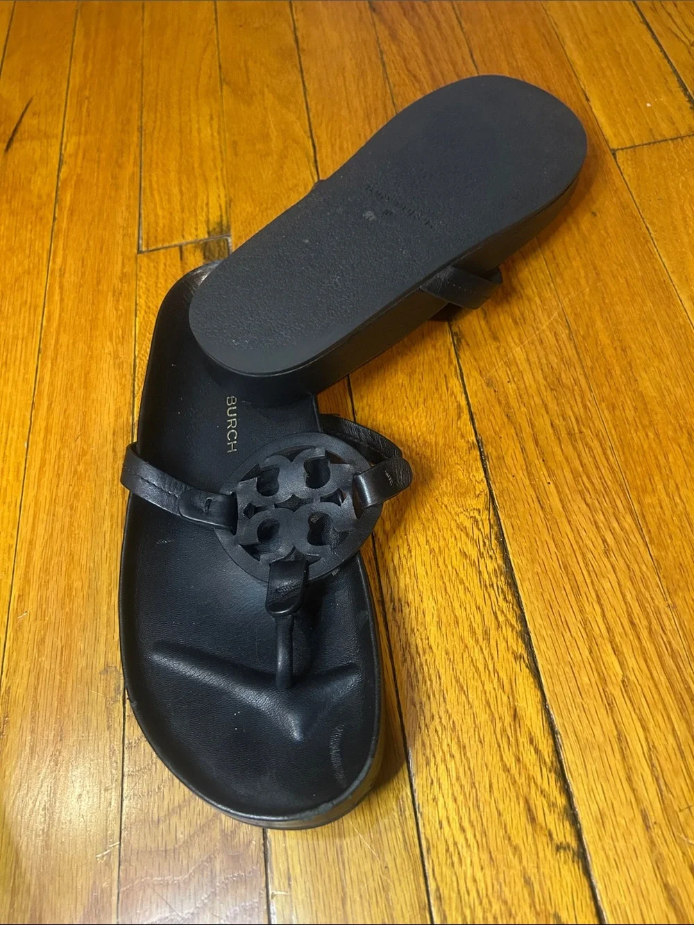 Tory Burch Black Leather Logo Thong Sandals - Picture 3 of 5